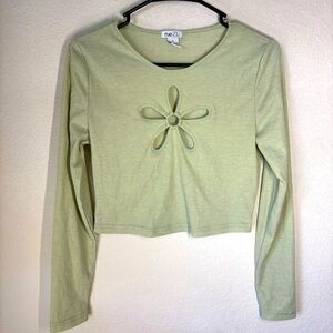 Rue21 flower cutout long sleeve crop top